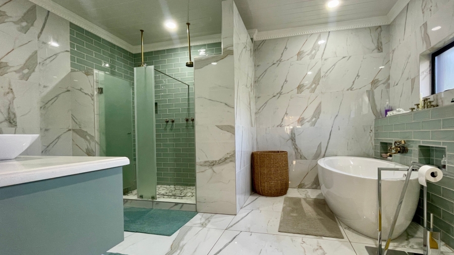 To Let 6 Bedroom Property for Rent in Wilkoppies North West